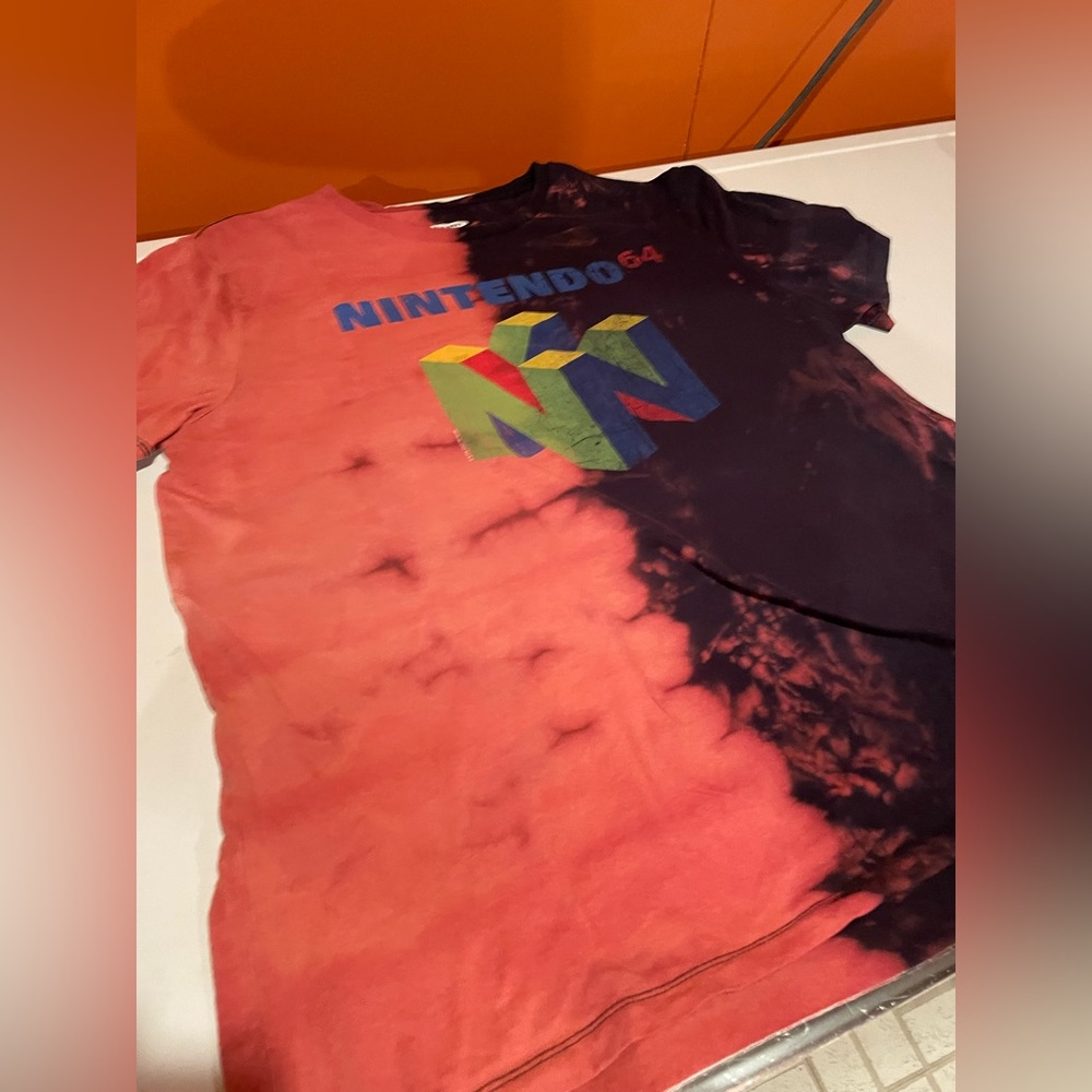 🕹️ Distressed N64 Acid Wash Pink Black Nintendo Awesome Retro US XL 🕹️ - Picture 9 of 11